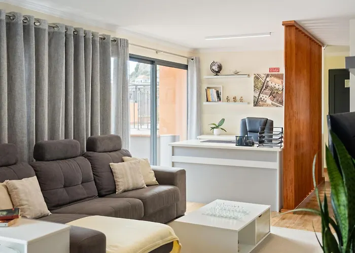 Quinta Do Checa By Homie * Quinta Grande