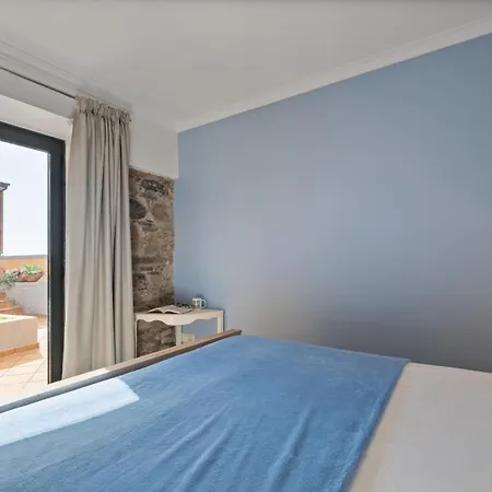 Quinta Do Checa By Homie * Quinta Grande